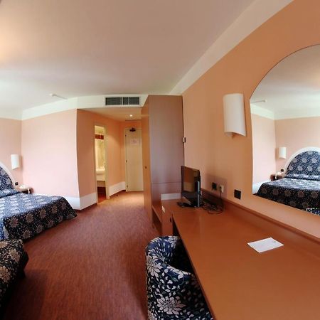 Etoile Du Nord Hotel Sarre Exterior photo