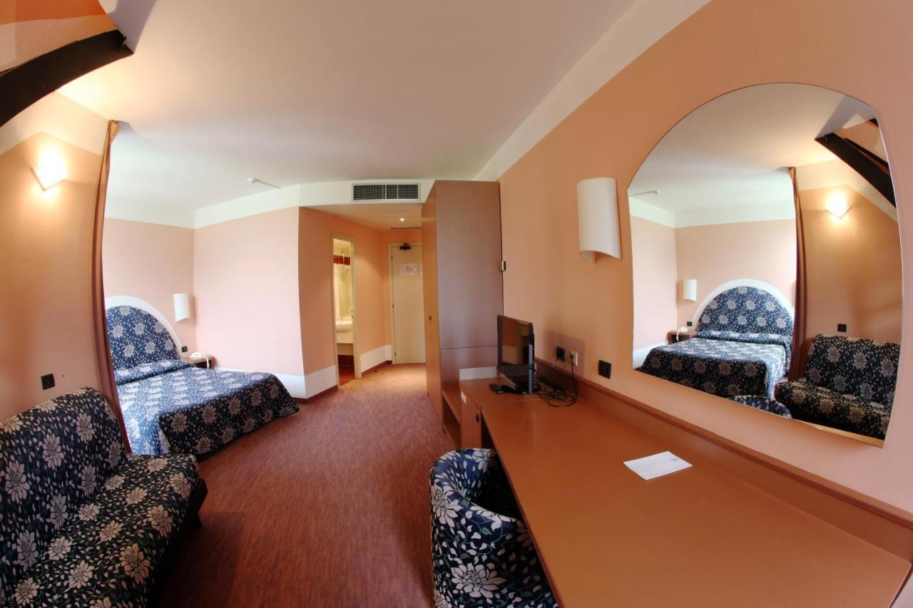 Etoile Du Nord Hotel Sarre Exterior photo